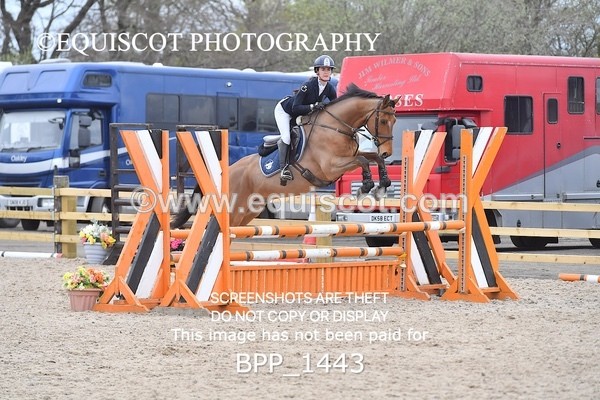 BPP_1443 - CLASS 15 SAT Senior BritiNovice/ 90cm Open