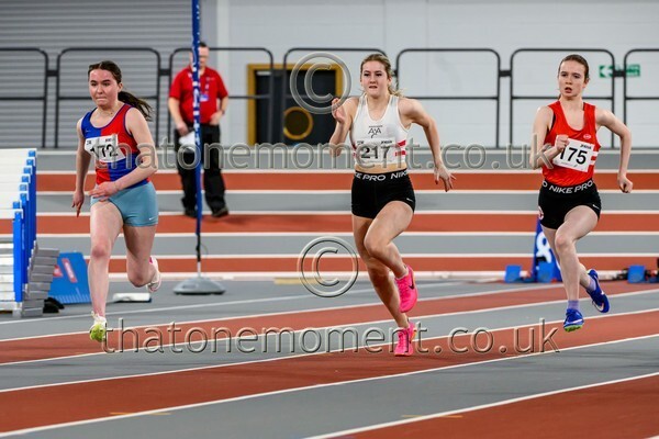 SeniorInd25-924739 - Track Female Set One