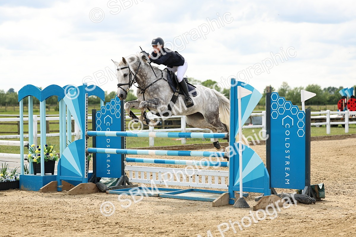 SBM_006057 - Class 19 - Senior Newcomers - 1.10m