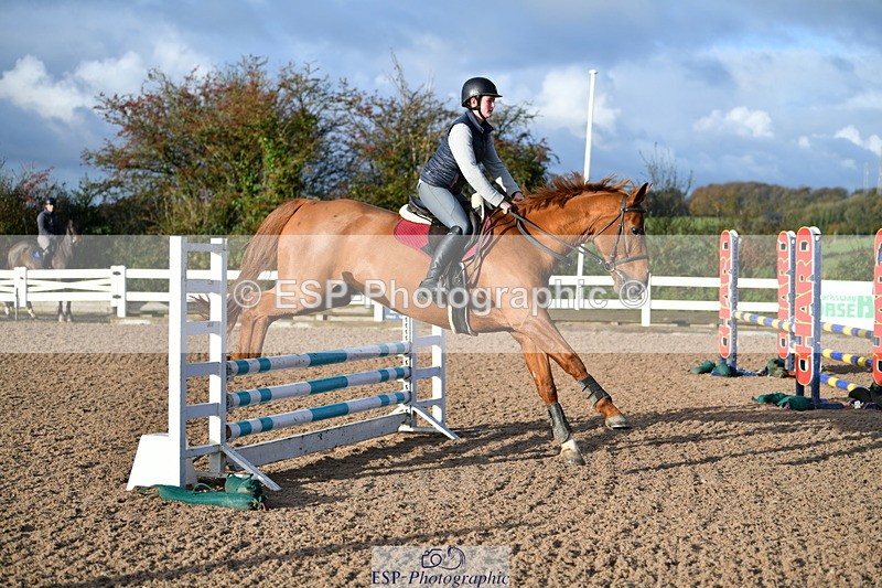 231110A-100513-00020 - Cls 1 Clear Round