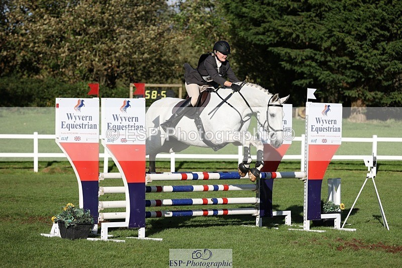 231022-153602-29843 - 509-WOODLANDS.SILVER.CLOUD-Karen.Cowling-TrotUp+SJ