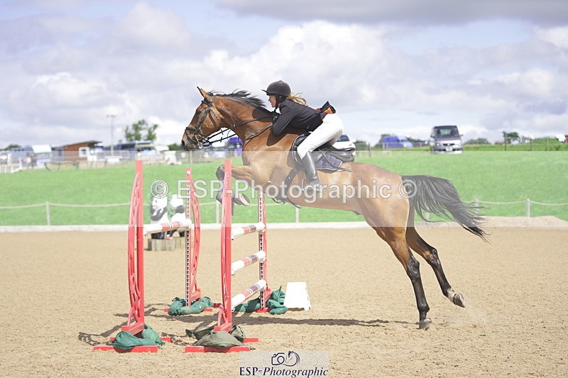 230806A-123634-02016 - Cls 14 Snr Foxhunter & 1.20m Open