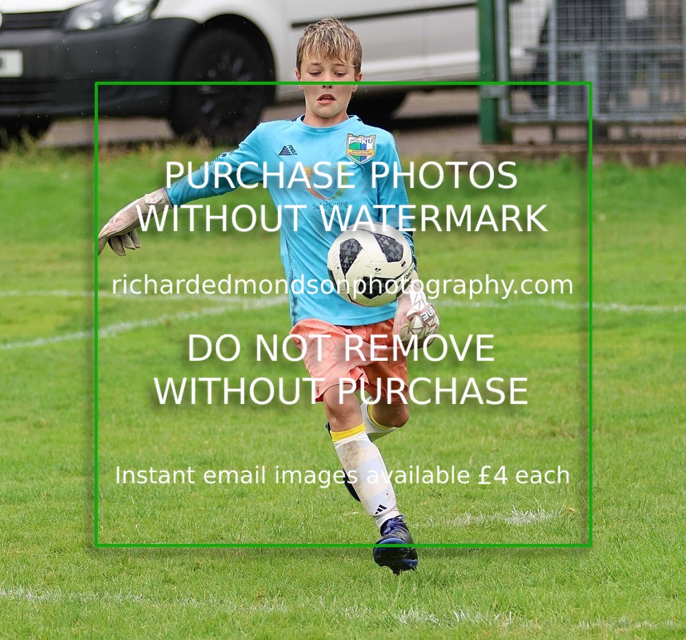 533A8982 - Kendal United