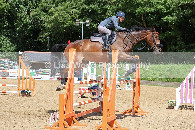 3E7A7422 - Class 8: Senior Newcomers/1.10m open