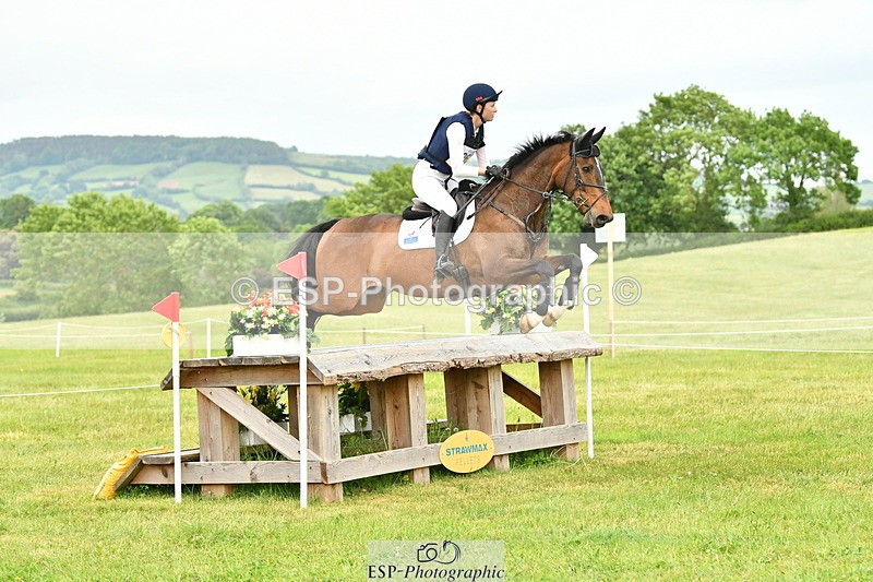 250524A-170135-14889 - C-262-Cosby.Green-LIBERO.D