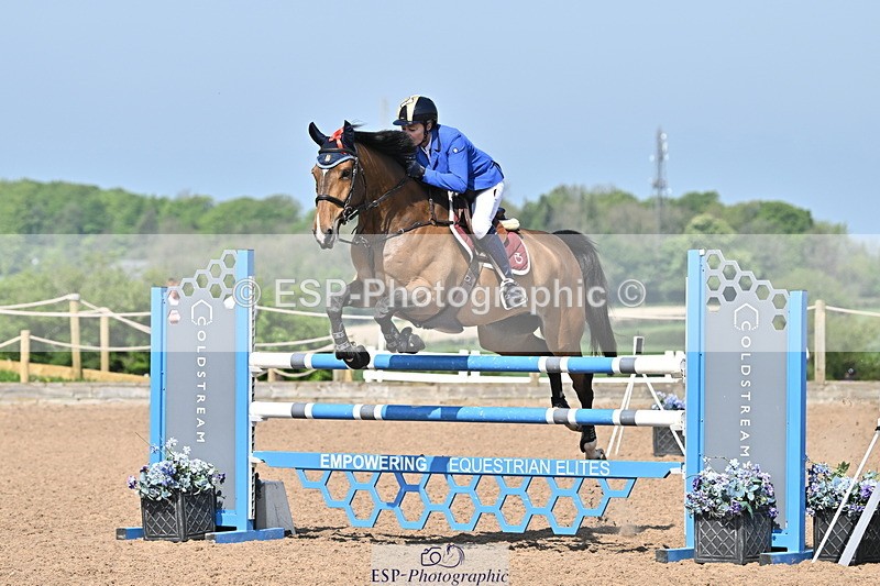 240509A-103903-00940 - Cls 8 Foxhunter