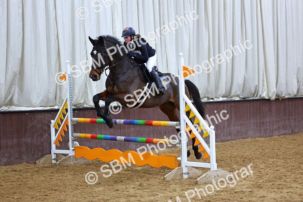 SBM_002721 - Class 6 - Holly & Ivy Stakes - 90cm