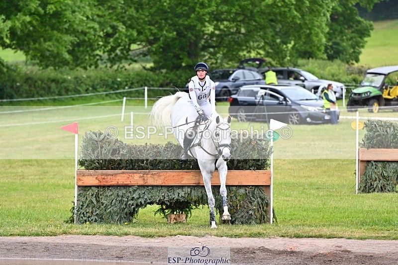 250524A-104954-09422 - A-066-Jemima.Howden-MONBEG.WHISPER