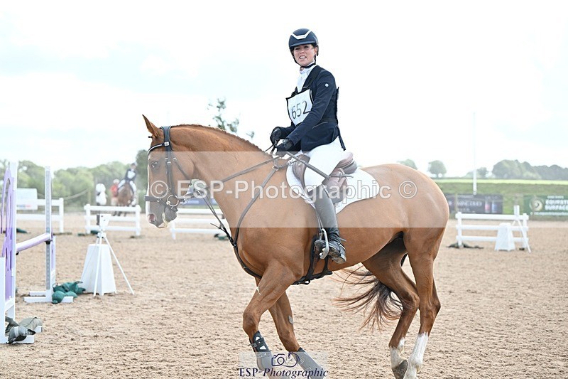 250831-133453-10005 - N-652-Isabelle.Morris