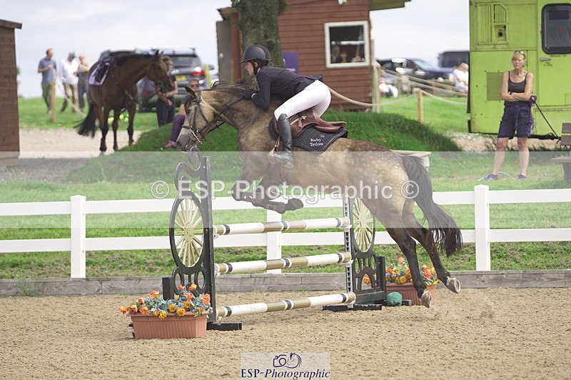 230810A-132602-02414 - Cls 4 1.05m Amateur Quali