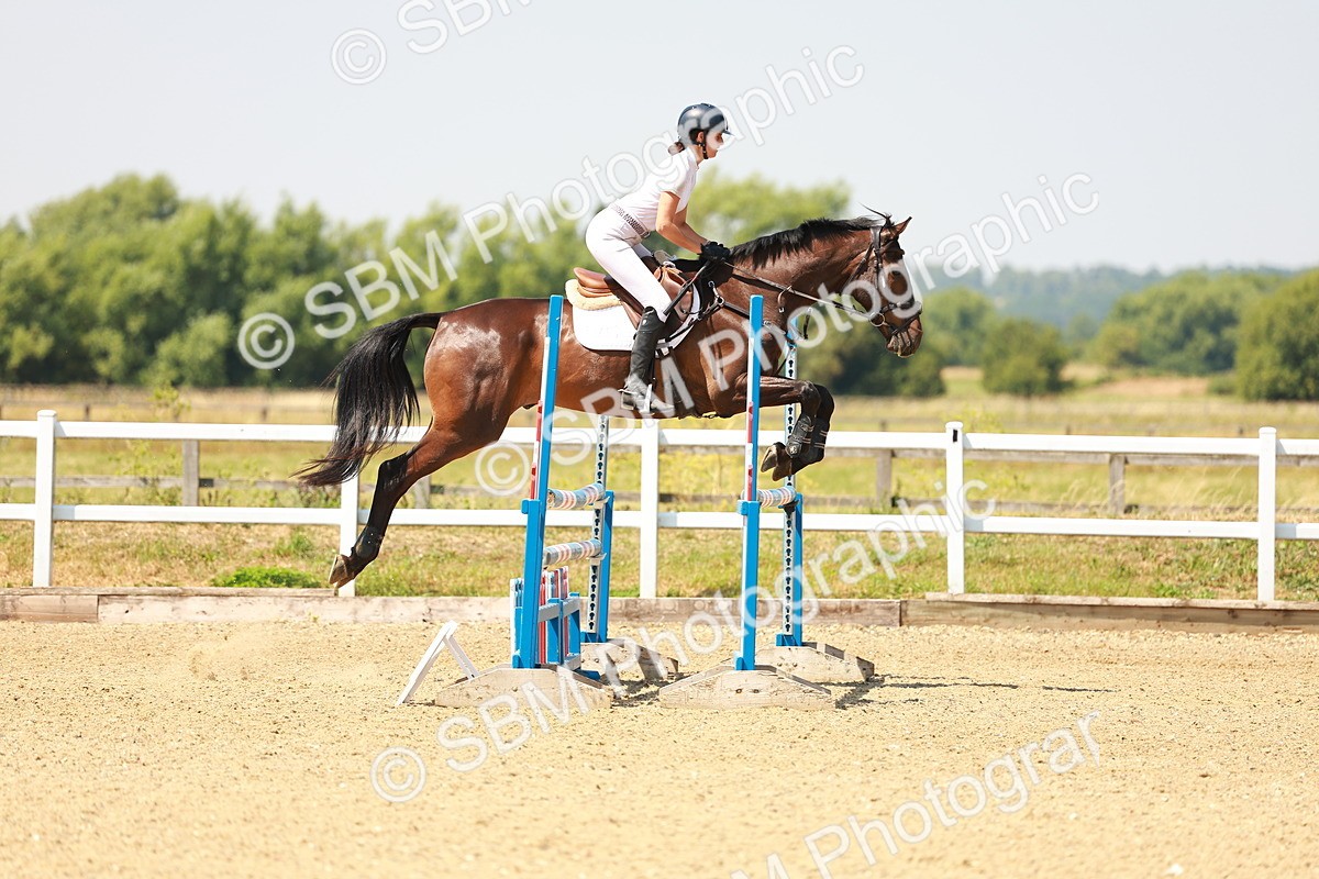 SBM_001501 - Class 4 - Senior Newcomers - 1.10m