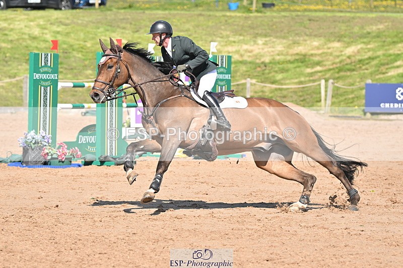 240420A-145658-11904 - Cls 7, 2 Star Medium Tour 1.35m