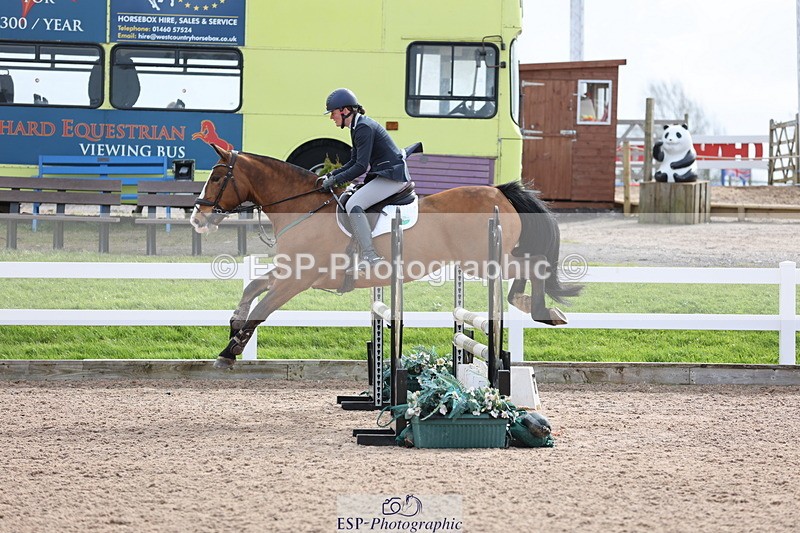 240406A-104556-02854 - Cls 20 British Novice and 90cm Open