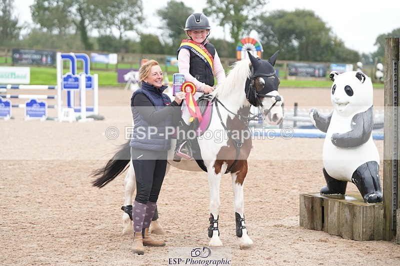 250920-160306-01549 - Cls 21 Pony Intro 80cm Derby