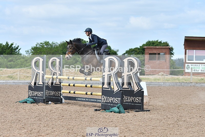 240609A-110714-04417 - Cls 17 Snr 1.05m Open