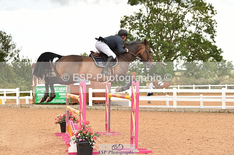 230720A-134422-03181 - Cls 21, 1 Star Gold 1.30m