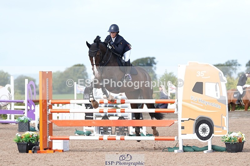 250913-115429-06771 - Cls 15 Snr Foxhunter