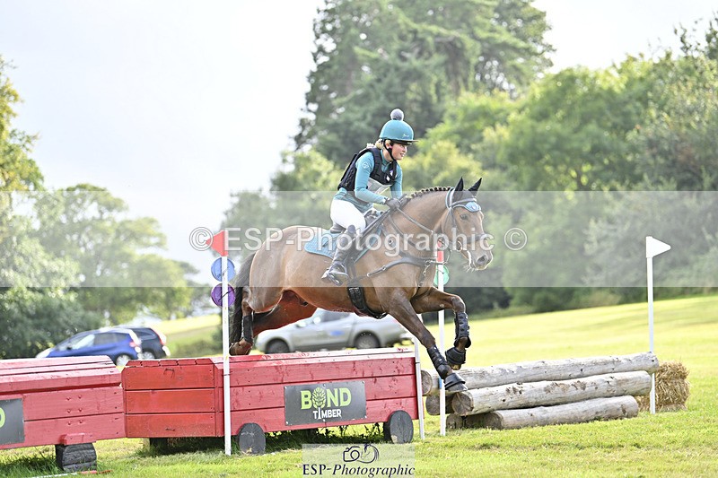 240825X-171217-37684 - 80cm XC 16.30 to 17.30