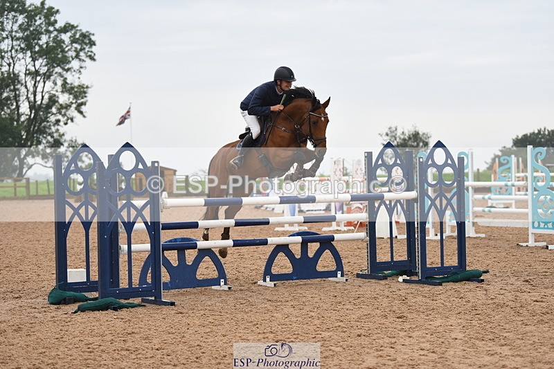 230916A-111806-04053 - Cls 14 Snr Foxhunter