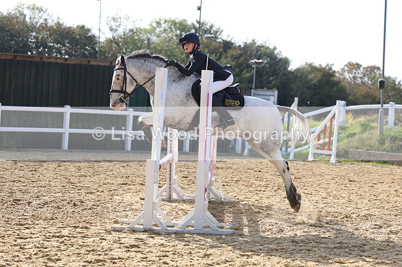 3E7A8007 - Class 4: 70cm open