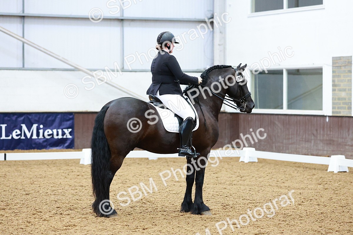 SBM_004076 - Class 12 - E2 Championship - 14.50-15.53