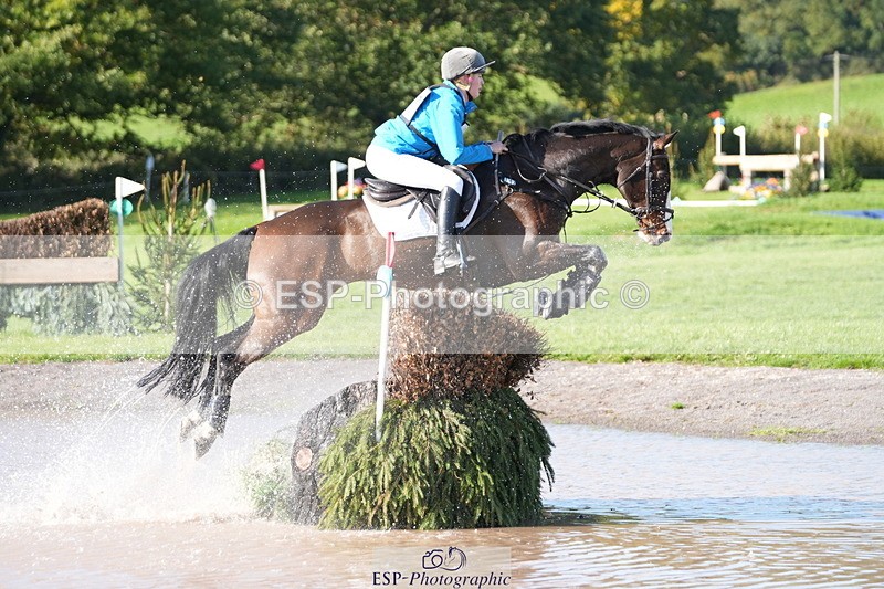 251024A-125852-10901 - B-151-Miranda.Staveley