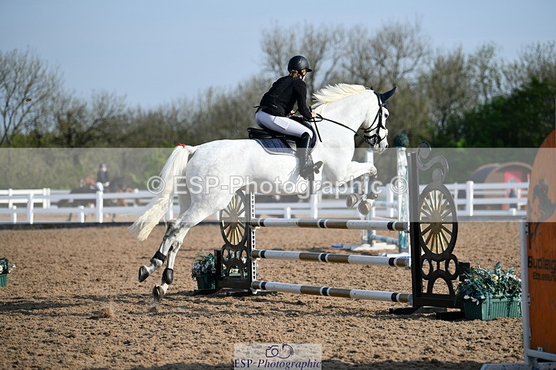 240511A-081104-10494 - Cls 27 85cm National Am Quali