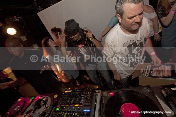 179 - Friends-&-Family @ the-roadhouse 24.04.15