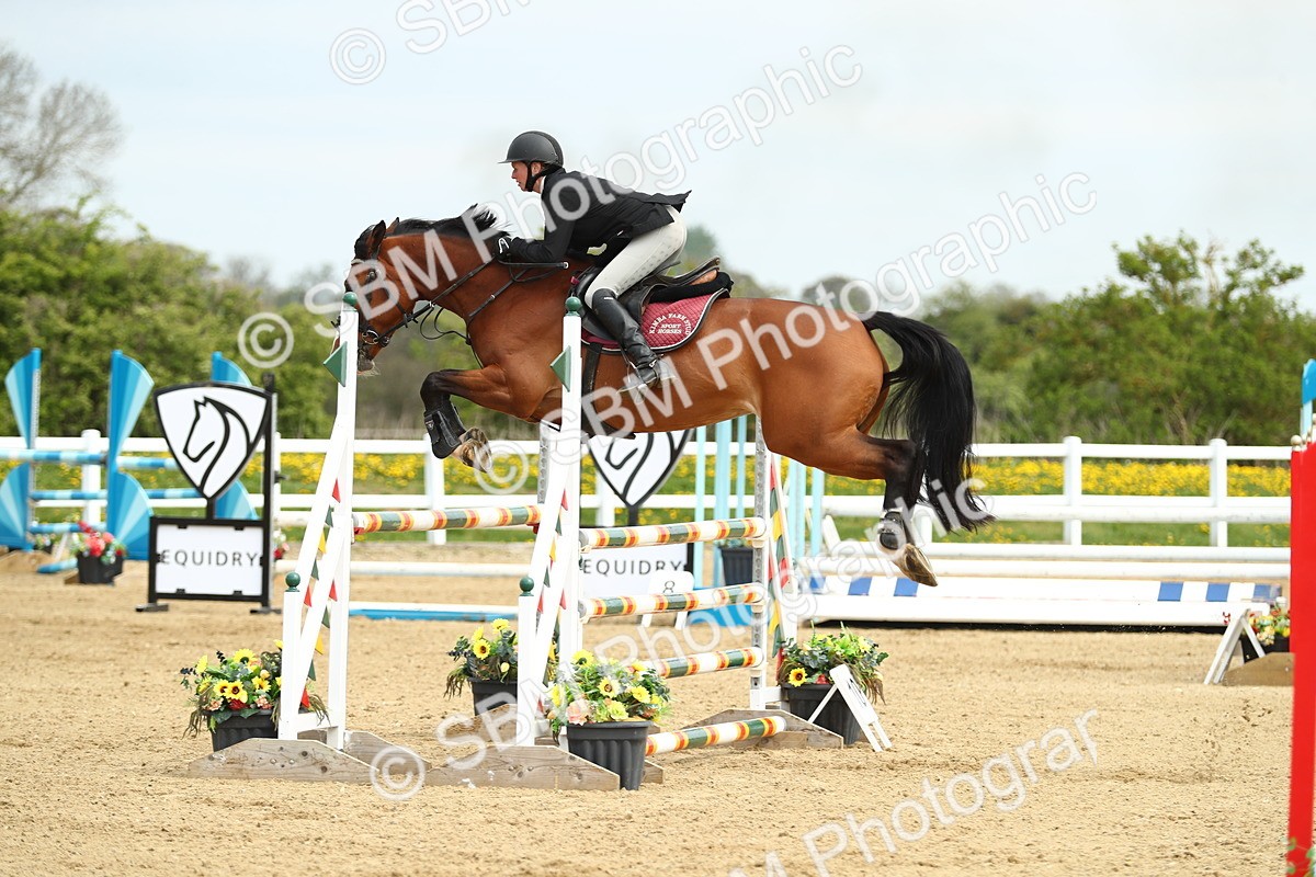 SBM_001159 - Class 4 - Senior Newcomers 1.10m