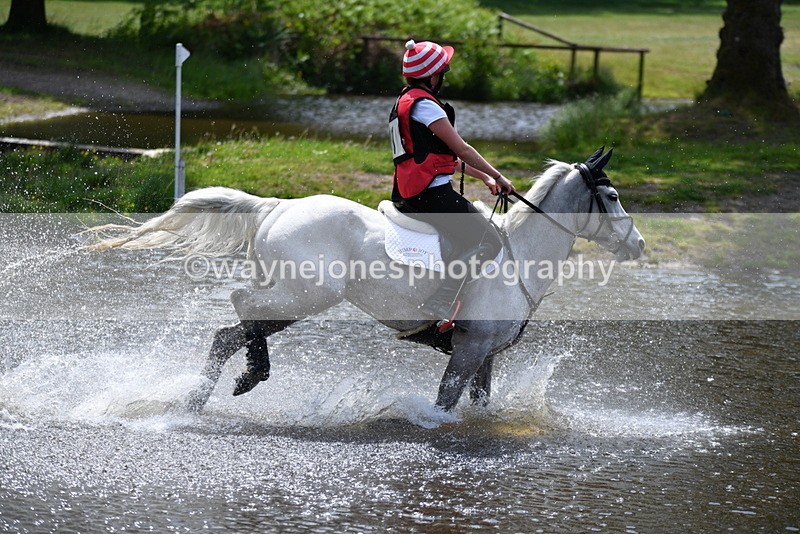 WJ5_6024 - Tweseldown 3-Phase Training (XC) 19-05-25