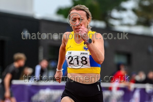 ComMast25-929870 - Track Female Set Two