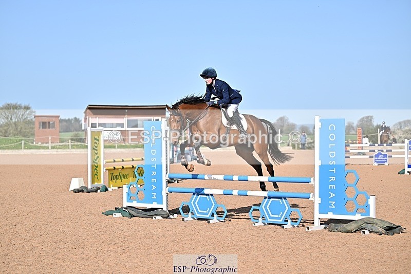 260408-101051-00095 - Cls 2 British Novice and 90cm