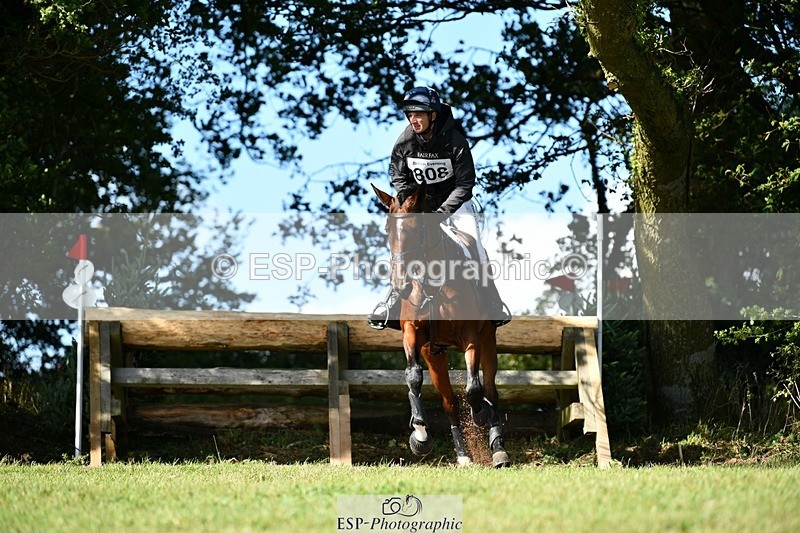 250831-161324-12525 - Q-808-Tom.Jackson