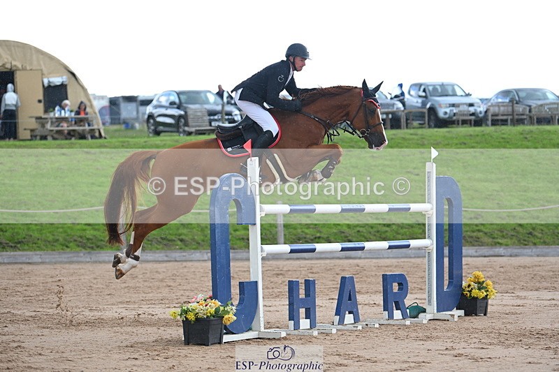 230721A-112244-05630 - Cls 6, 2 Star Medium 1.35m