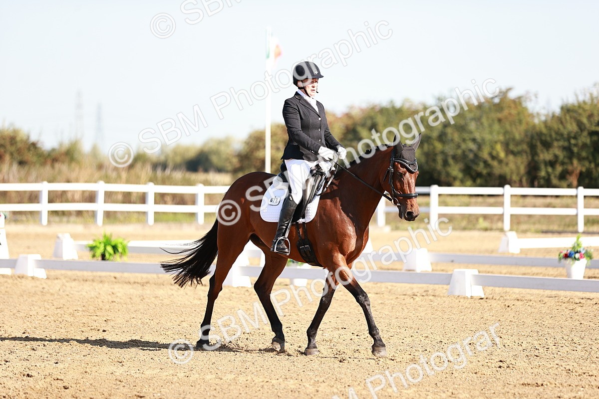 SBM_004273 - Class 12 - Novice 5 - 9.07-10.10