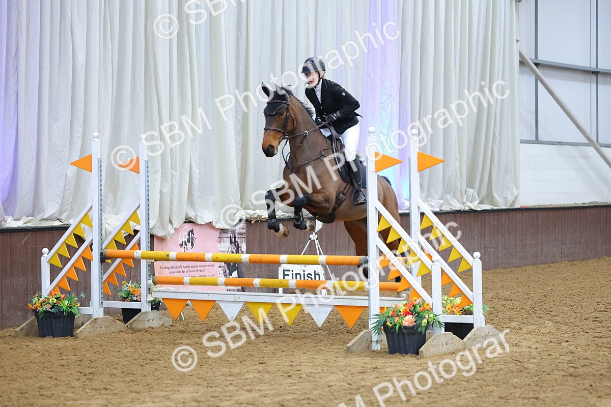 SBM_009643 - Class 20 - Senior British Novice/ 90cm Open - First Round (0.90m)