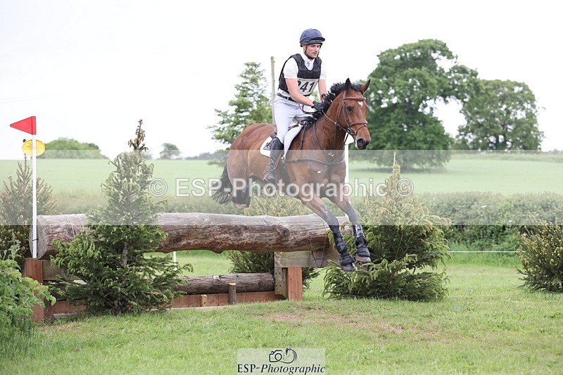 240525-162104-17188 - 241-CLASS_ROMANCE-Jack_Pinkney