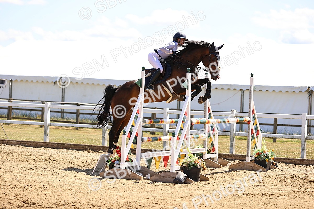 SBM_014997 - Class 15 - Senior Newcomers - 1.10m Open