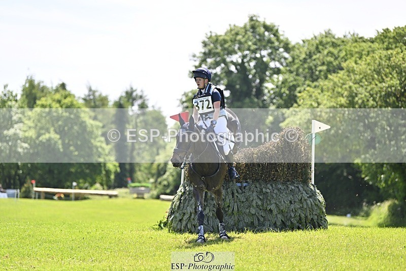 240525-122005-13225 - 372-PENCOS_CROWN_JEWEL-Millie_Juleff