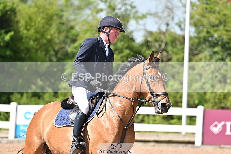 240509A-115613-01639 - Cls 2 Discovery and 1m Open