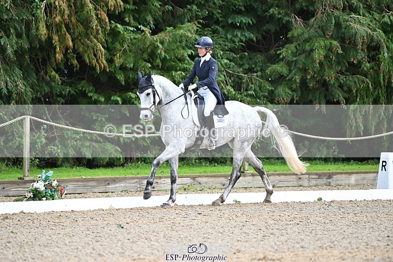 231019-130032-03255 - 120-VAN.KAUNITZ-Sara.Squires-DR