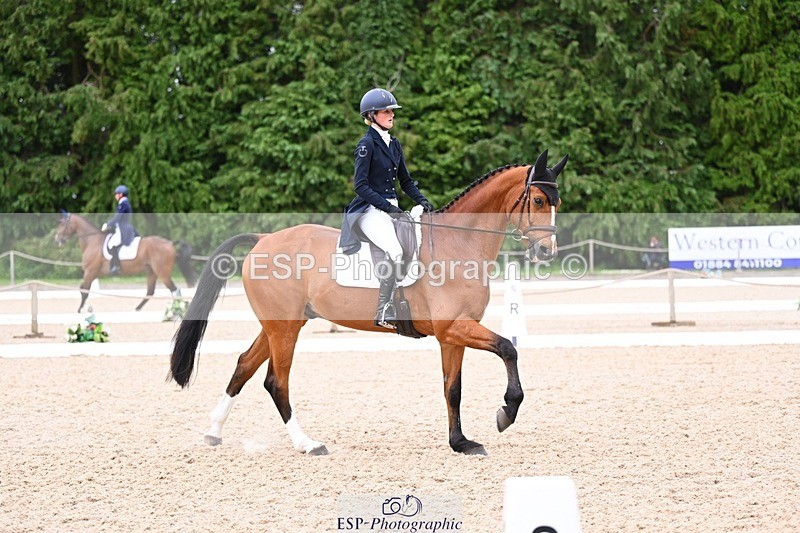 240524-125000-09354 - 152-MODRIX_DOR_VAN_DE_MISPELAERE-Annabel_Walsh