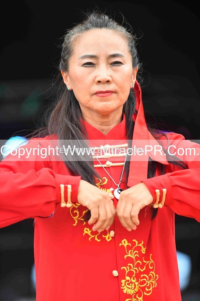 SH4_1440 - Tai Chi with Lisa Kay.