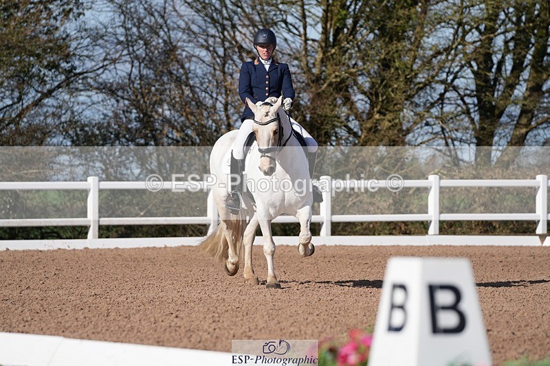 260214-113629-03696 - 025-Louisa.Julie.Brend