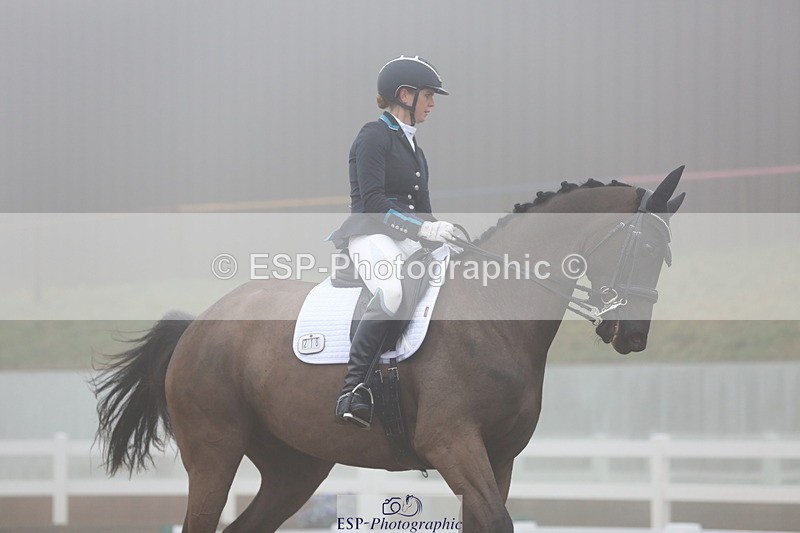 240217A-105727-01664 - 218-Jessica.Davies-Nemo.II