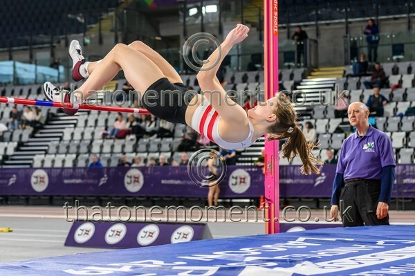 SeniorInd25-910539 - Field Female