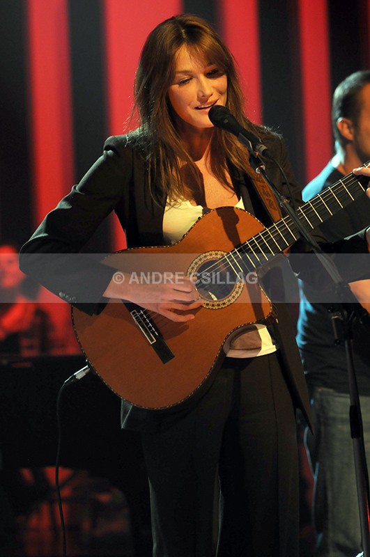 Carla Bruni - Later With Jools