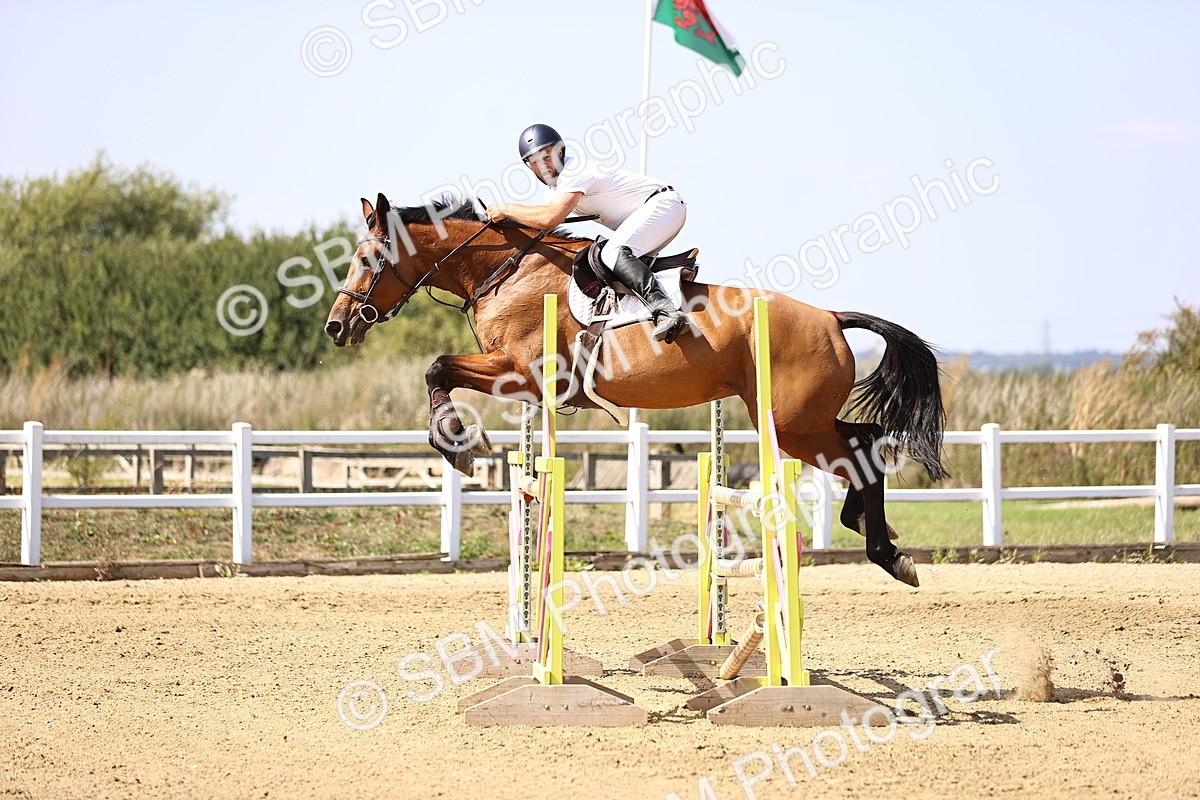 SBM_006826 - Class 13 - Senior Newcomers - 1.10m