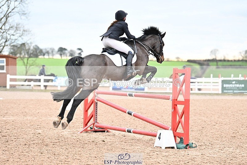 250112-130255-01355 - Cls 20 Newcomers and 1.10m Open