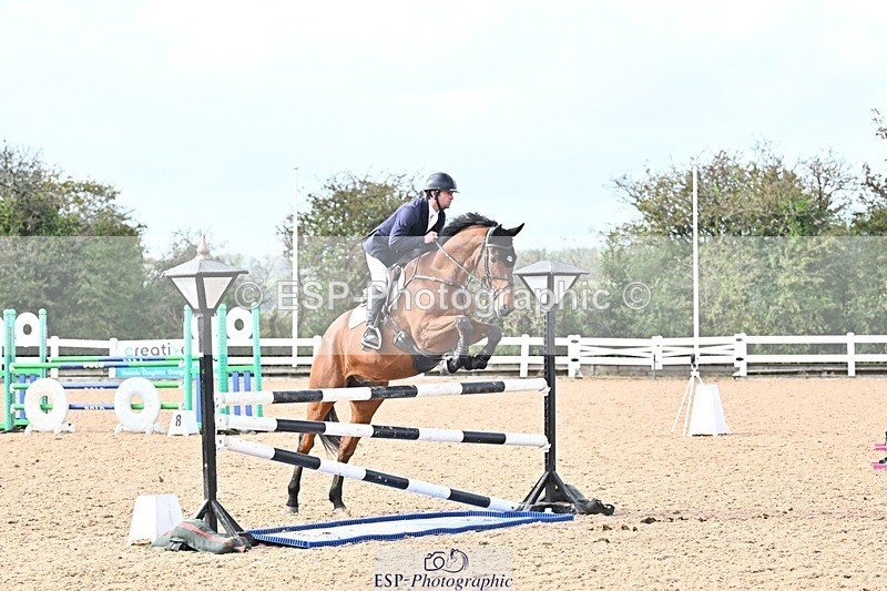 261014-125639-00522 - Cls  05 Snr Newcomers & 1.10m Open